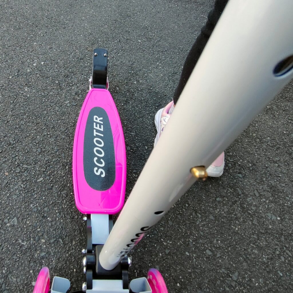 kick scooter